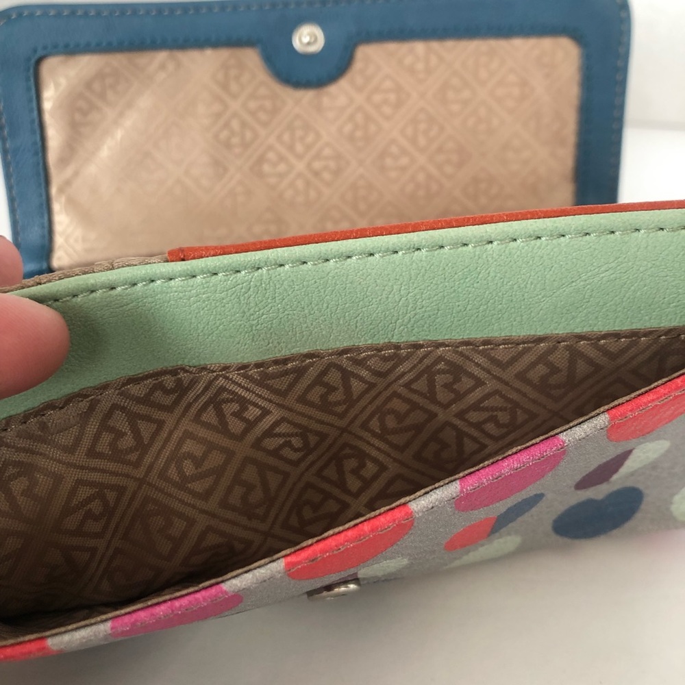 Relic Heart Wallet - Picture 6 of 6